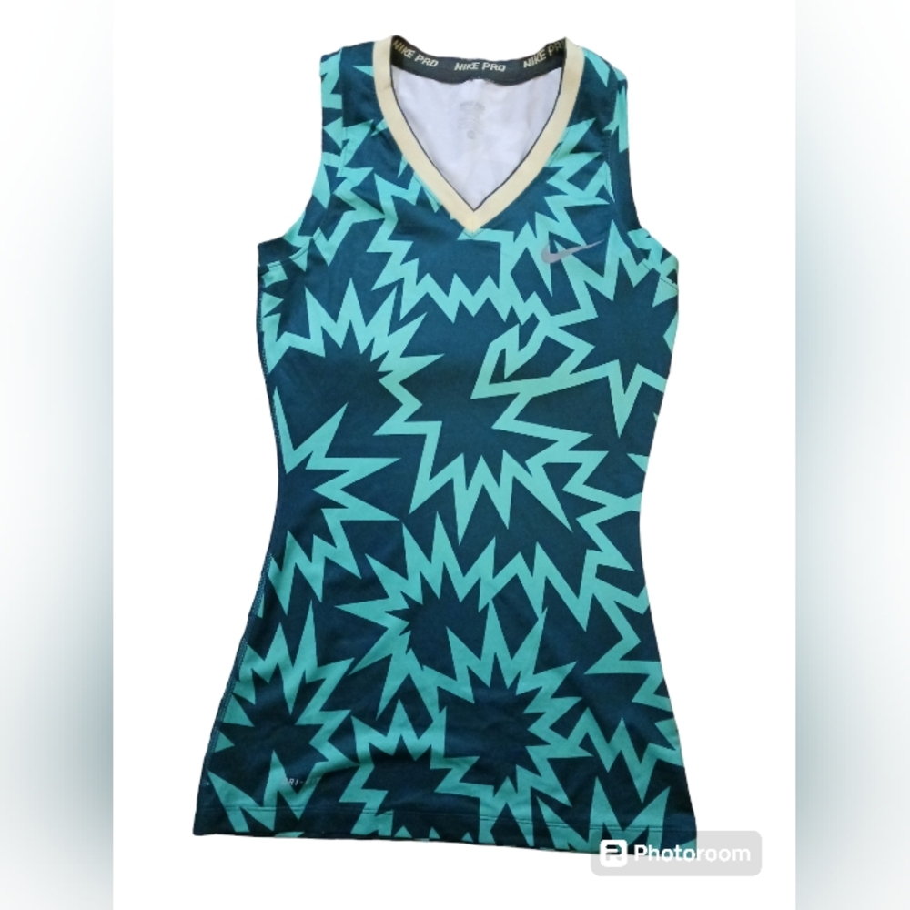 NIKE PRO Kapow print tank.  Womens.  Size XS.   Green.